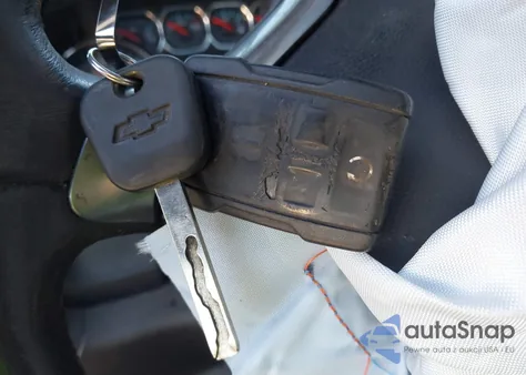 2015 Chevrolet Silverado 1500 2Lt z USA, uszkodzony, nr VIN 1GCVKREC1FZ279213